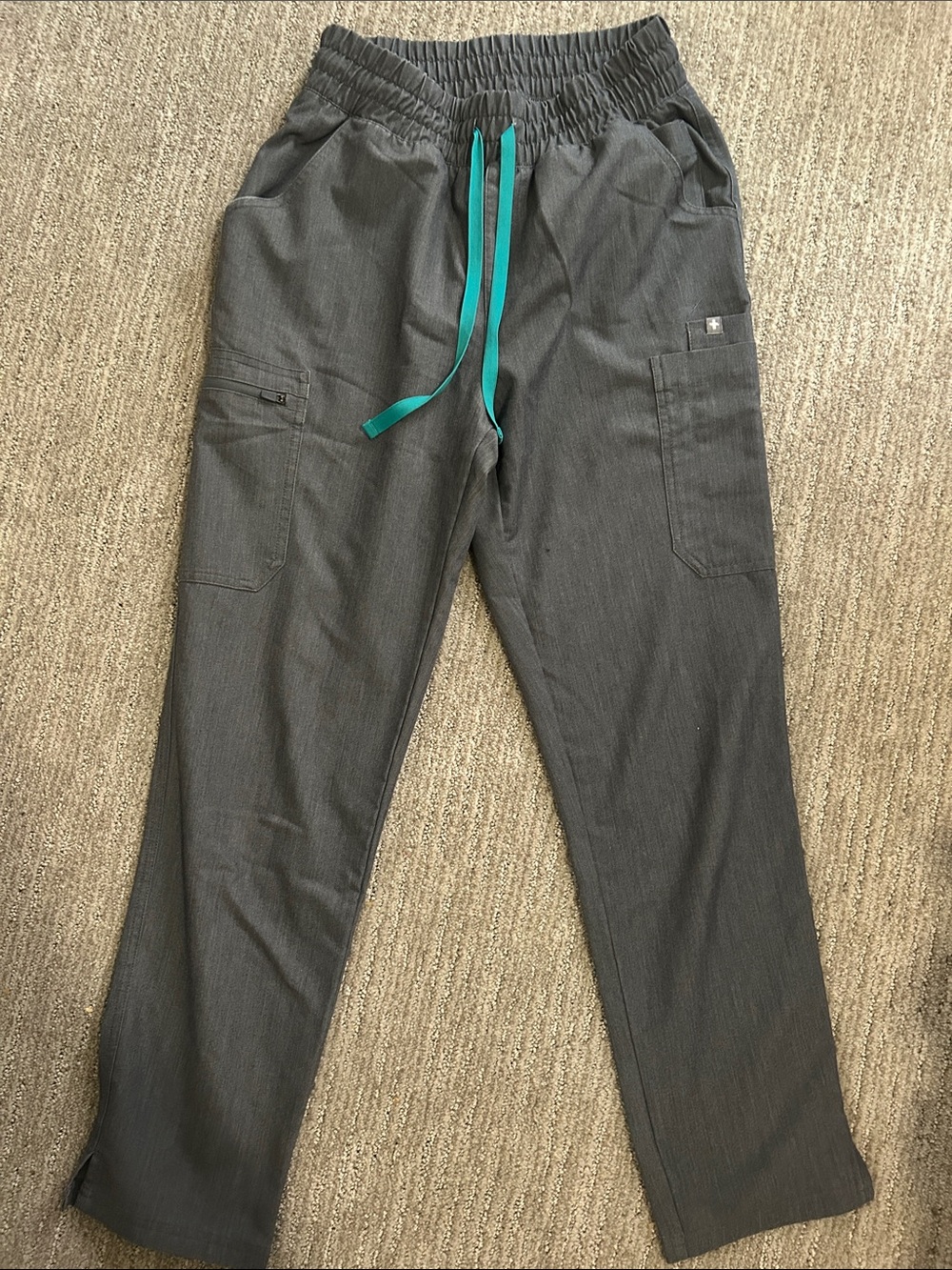 XS- Petite Figs Women's Graphite Straight Leg Scrub Pants